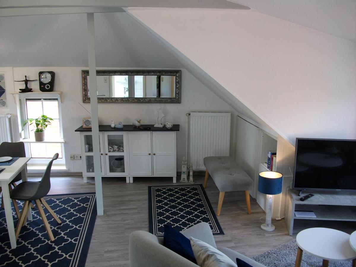 Up Stuuv Apartment *